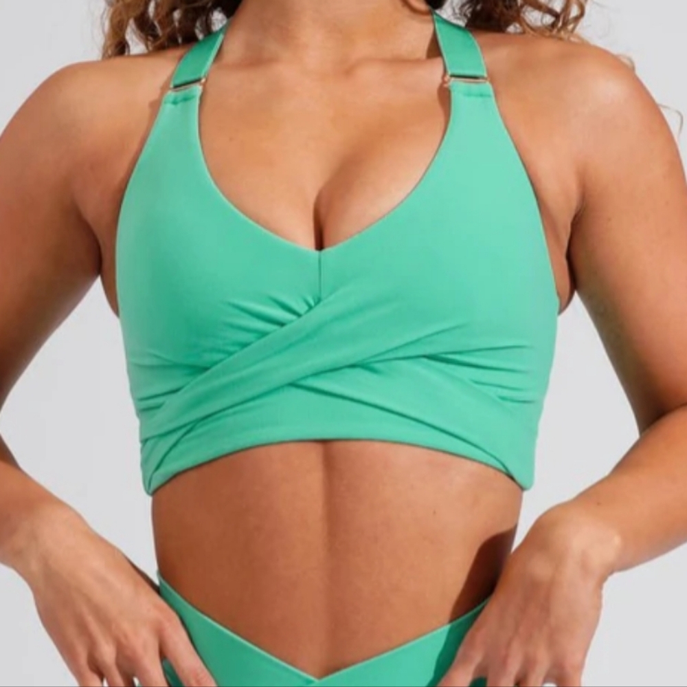 BUFFBUNNY - Candy Wrap Sports Bra - Double Mint